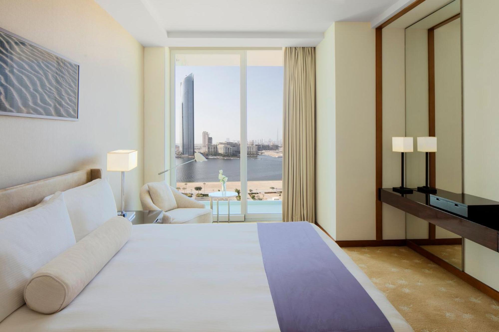 อินเตอร์คอนติเนนตัล เรสซิเดนซ์ สวีท ดูไบ เฟสติวัลซิตี้ Aparthotel ภายนอก รูปภาพ A bedroom at the hotel