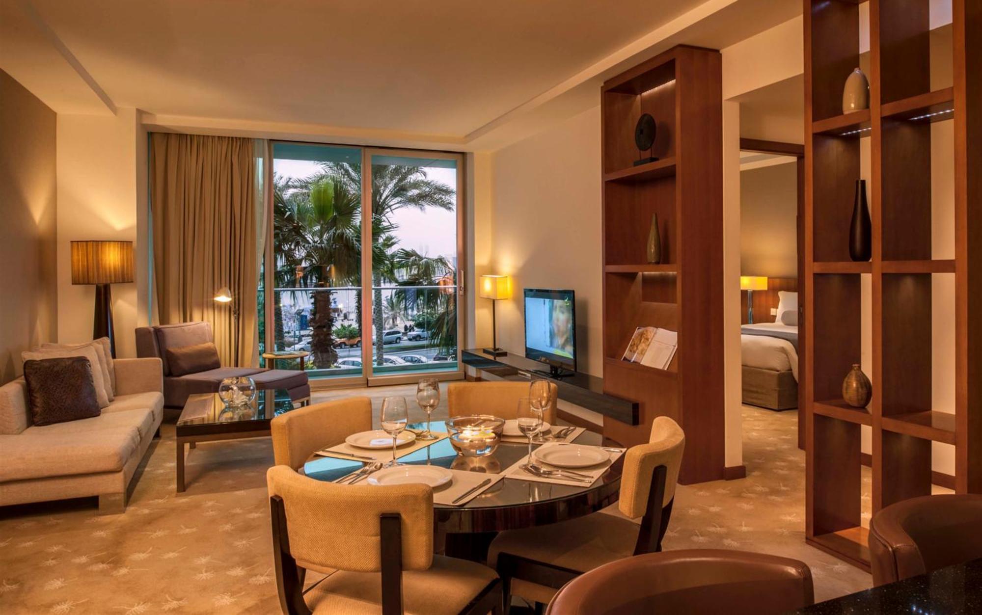 อินเตอร์คอนติเนนตัล เรสซิเดนซ์ สวีท ดูไบ เฟสติวัลซิตี้ Aparthotel ภายนอก รูปภาพ A suite at Jumeirah Atlantis