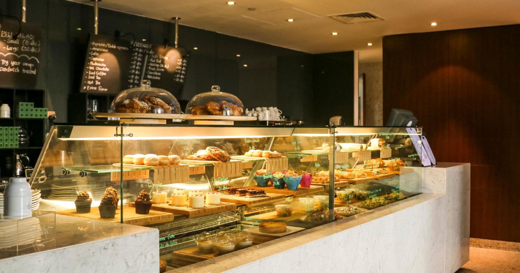 อินเตอร์คอนติเนนตัล เรสซิเดนซ์ สวีท ดูไบ เฟสติวัลซิตี้ Aparthotel ภายนอก รูปภาพ A pastry display case